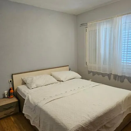 アパート Villa Trpanj