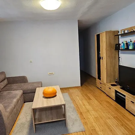 Villa Trpanj アパート トゥルパニ