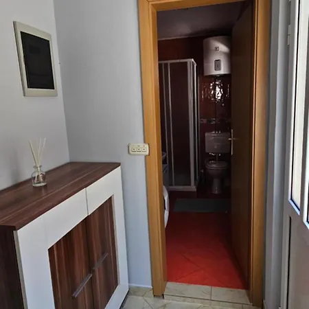 Villa Trpanj アパート *