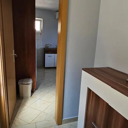 アパート Villa Trpanj トゥルパニ